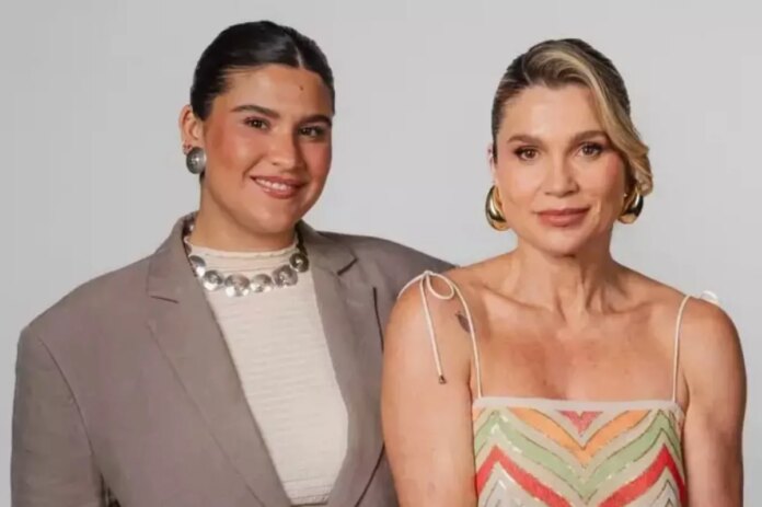 Giulia Costa e a mãe, Flávia Alessandra