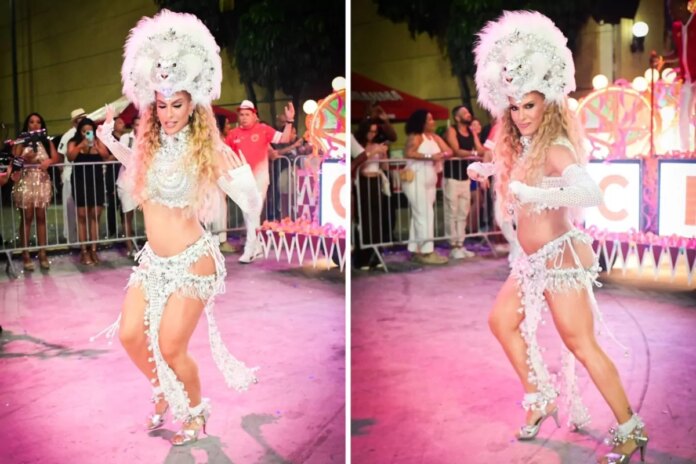 Lore Improta no mini desfile da Viradouro