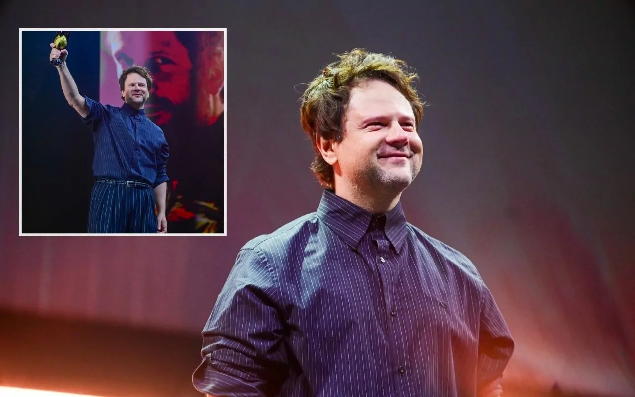 Selton Mello se emociona na CCXP25 e celebra nova fase internacional