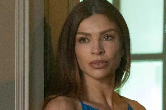 Arminda (Grazi Massafera) em Três Graças