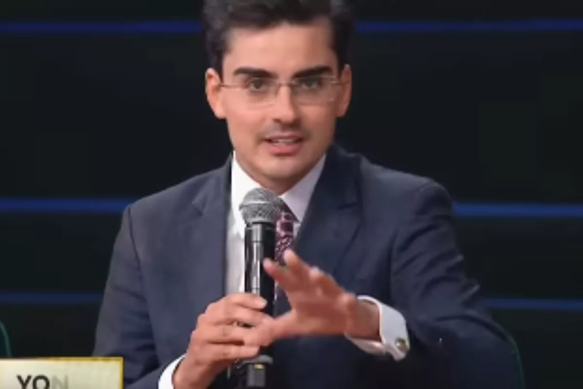 dudu camargo na cabine de descompressão após vencer a fazenda 17