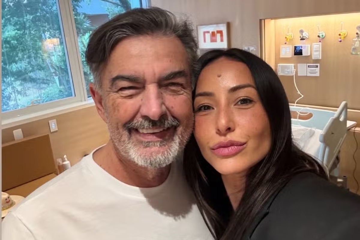 Sabrina Sato e o pai, Omar