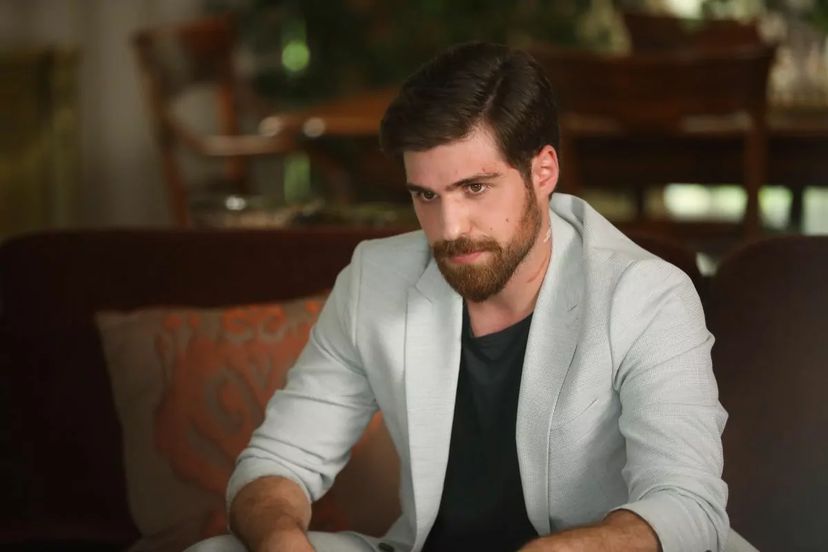 Berker Chamas do Destino