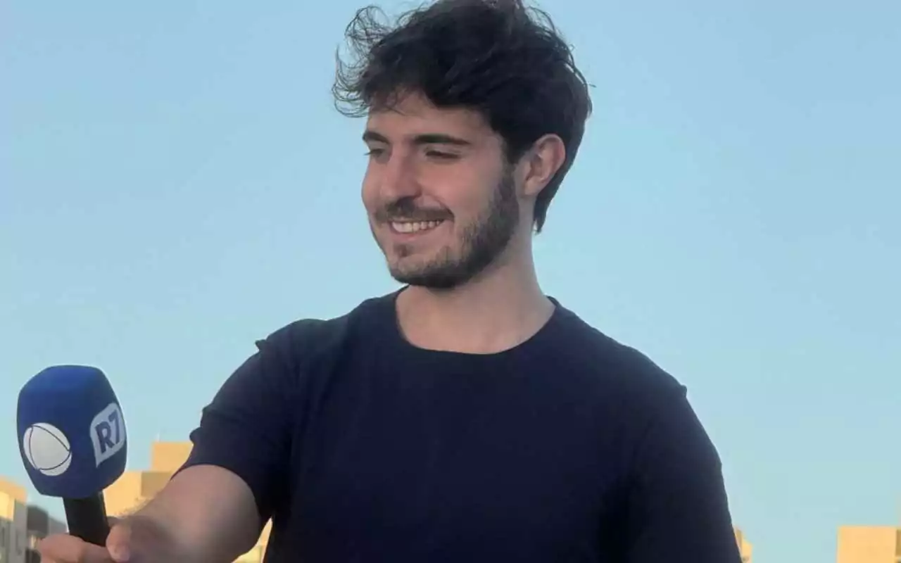 “João Liberato em Construção” garante vice-liderança em estreia na Record TV.