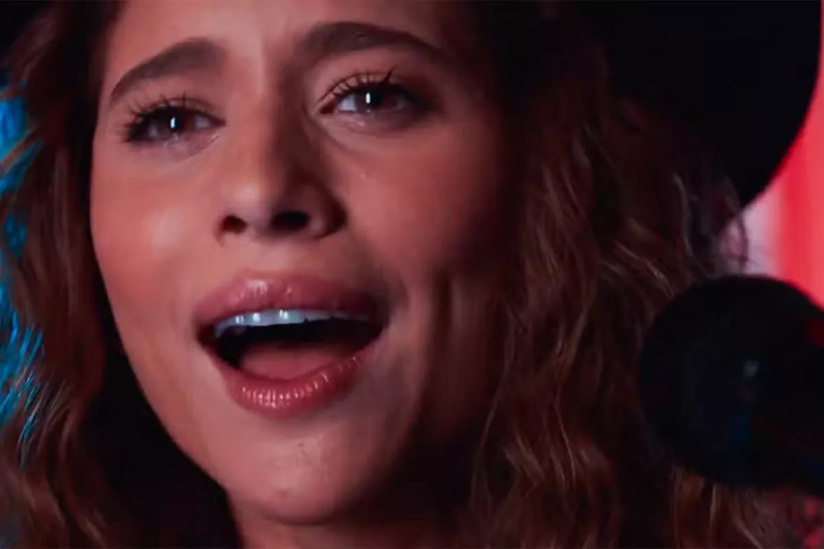 Agrado (Isadora Cruz) em Coração Acelerado