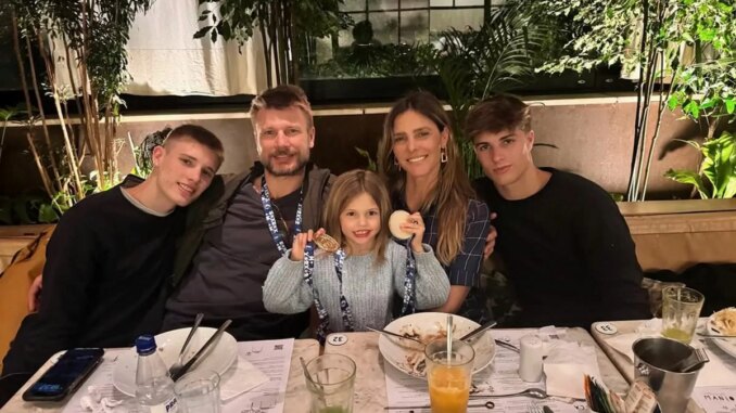 Fernanda Lima com a família