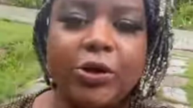 mc carol de niterói relatando assalto