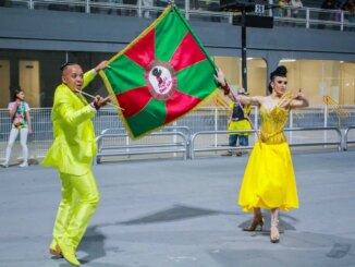 Mestre sala e porta-bandeira da Barroca Zona Sul