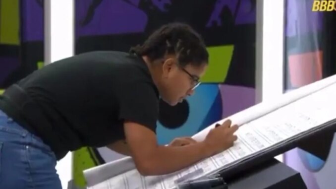 Milena barrada da festa