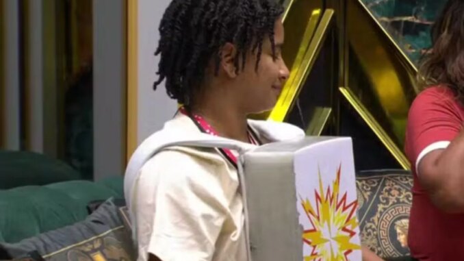 Milena se incomoda com Juliano Floss no BBB 26