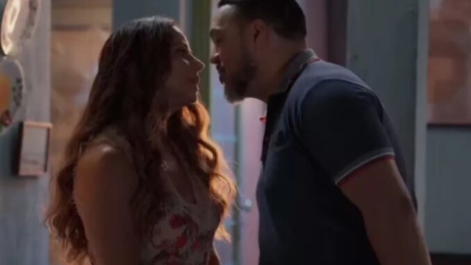 Consuelo (Viviane Araújo) e Misael (Belo)