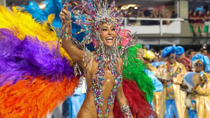 sabrina sato desfilando pela unidos de vila isabel